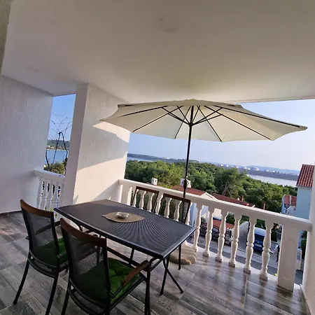 App Moonlight, Omisalj, Krk *